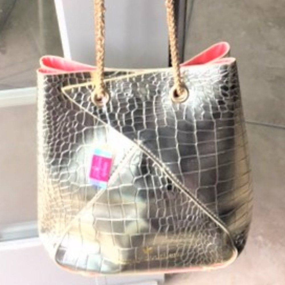 NWT Gold Bunchy Bag by Simply Southern